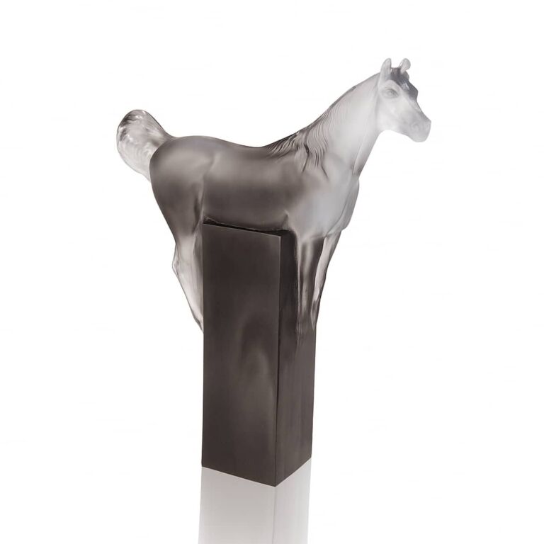Sculpture-cheval-NAHAR-gris-SUSAN-LEYLAND-Daum